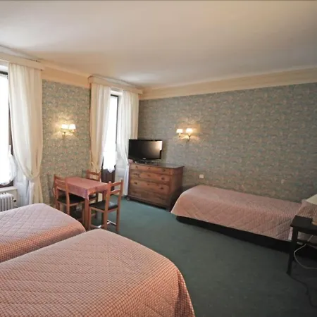 Richemond מלון 2*
