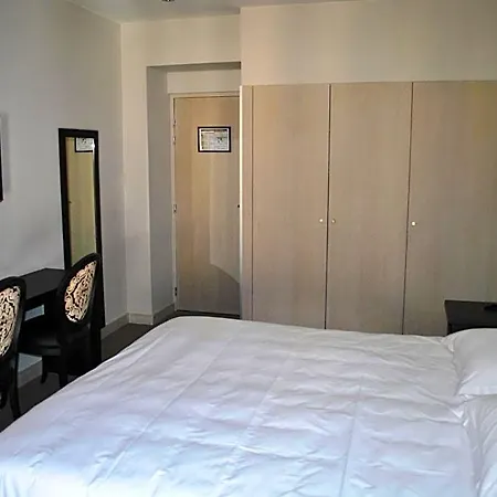 Richemond מלון 2*