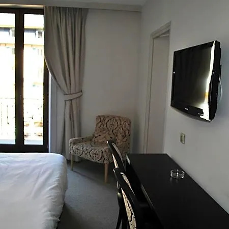 Richemond מלון 2*
