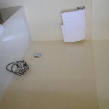 Ξενοδοχείο Richemond 2*